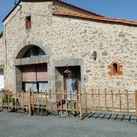 게스트하우스 La Grange Aux Oiseaux Saint-Mesmin (Vendee)