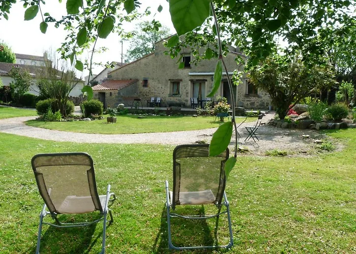 La Grange Aux Oiseaux בית הארחה *